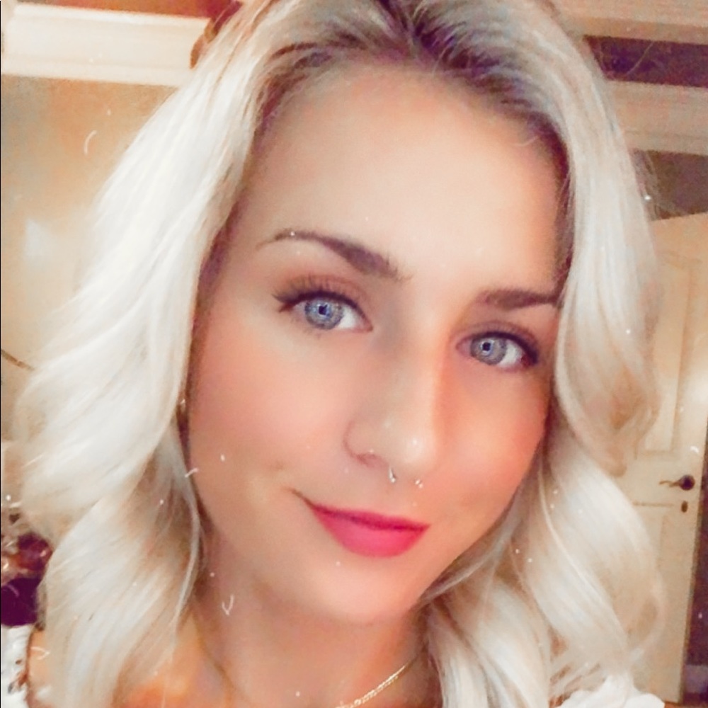 Meet your Posher, Tori